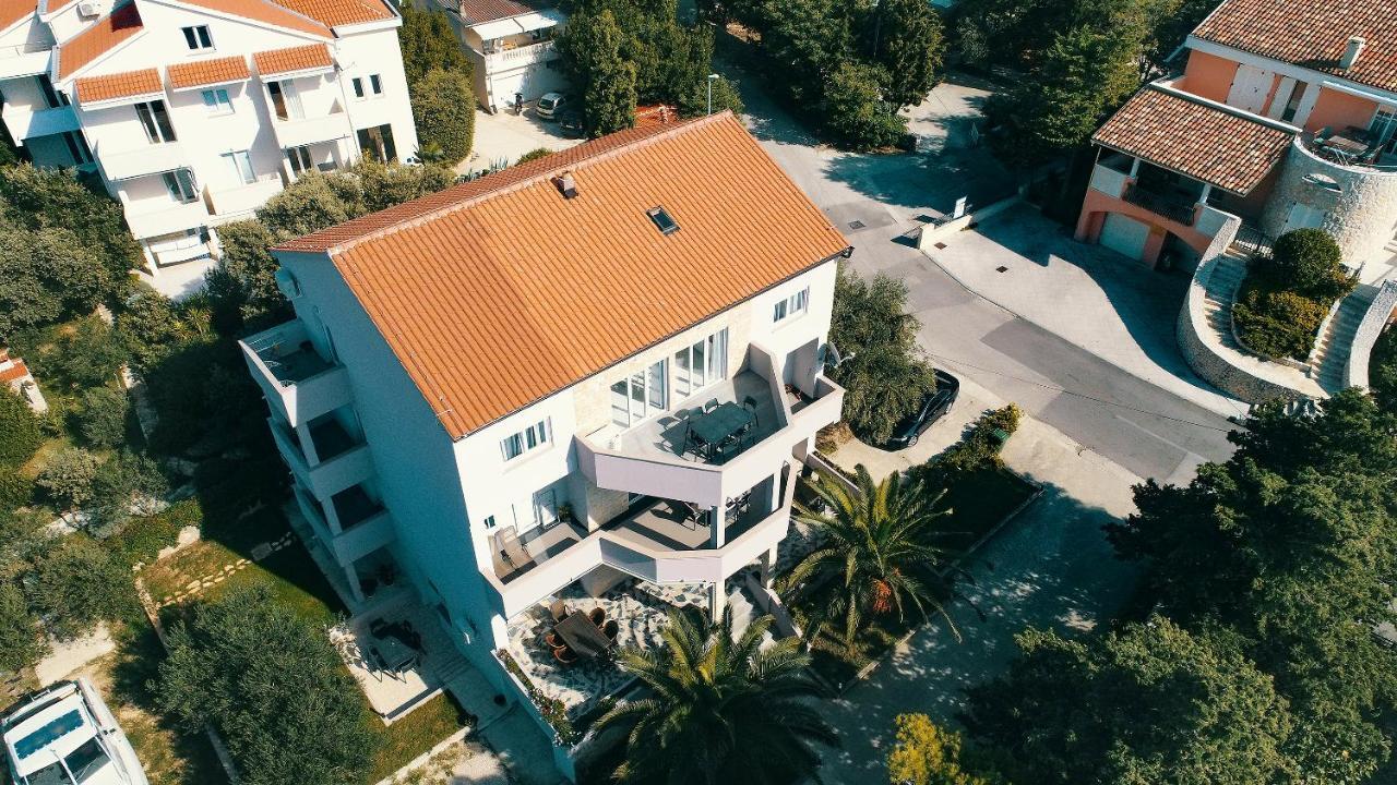 Apartments Lola Novaglia Esterno foto