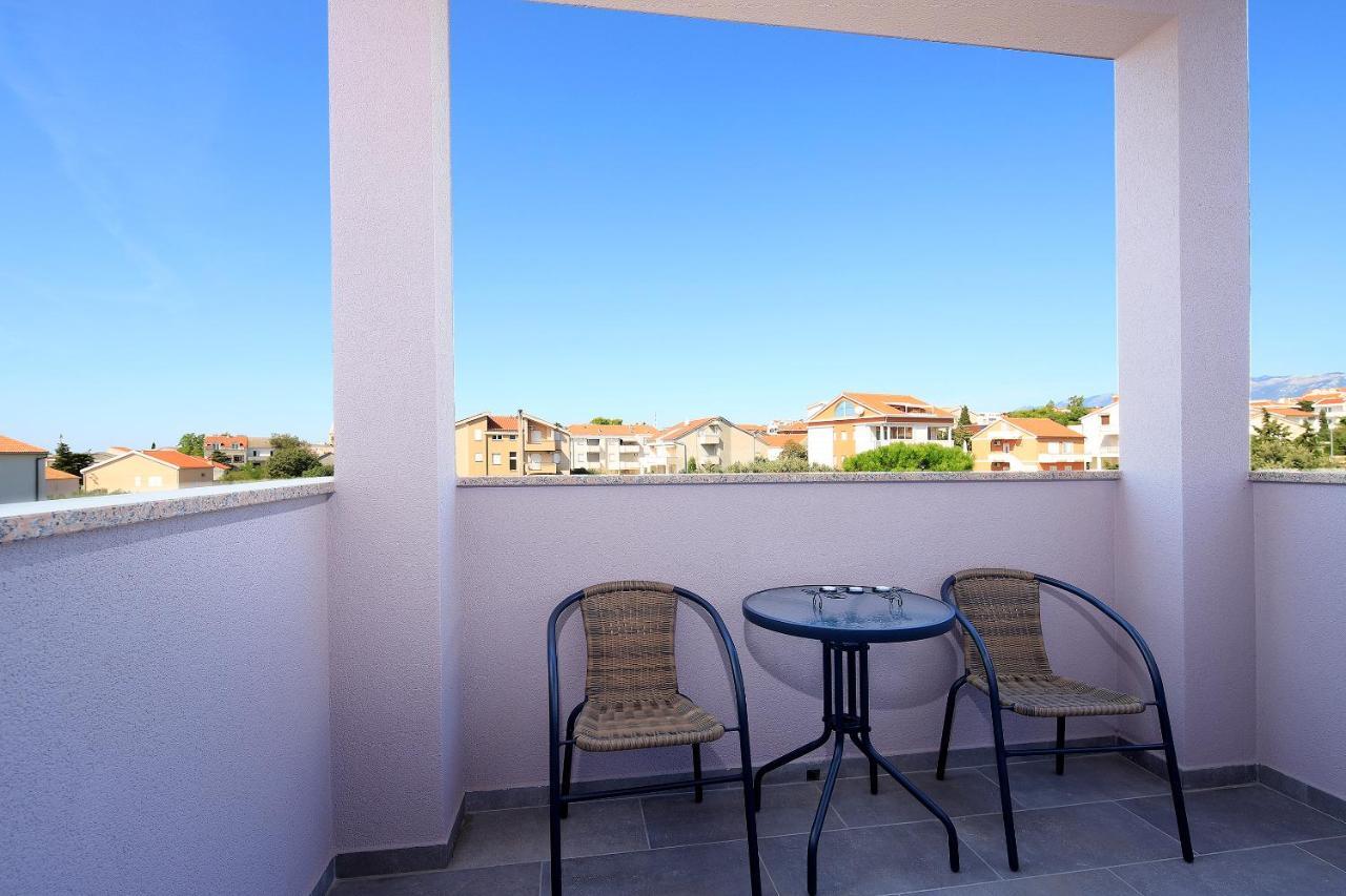 Apartments Lola Novaglia Esterno foto